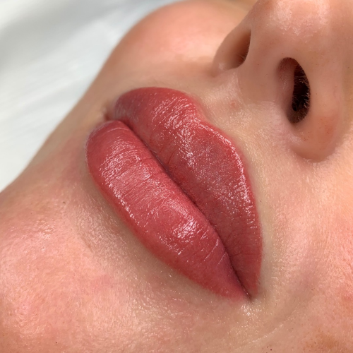 What is a Lip Blush Tattoo treatment like?